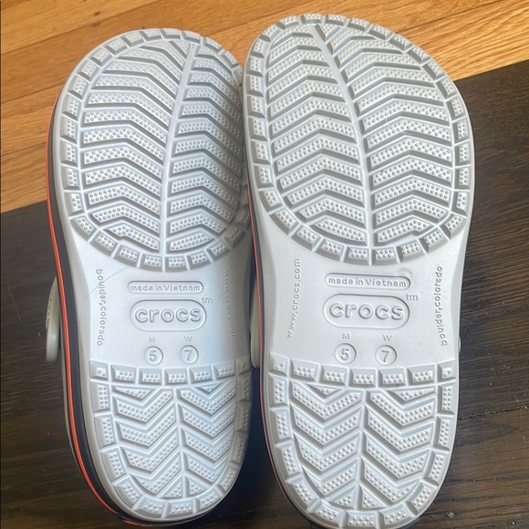 NWT Crocs - Picture 6 of 6